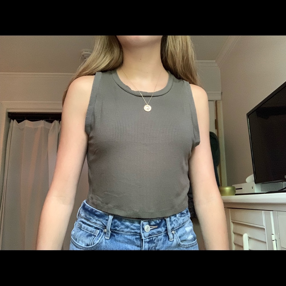Forever 21 tank
